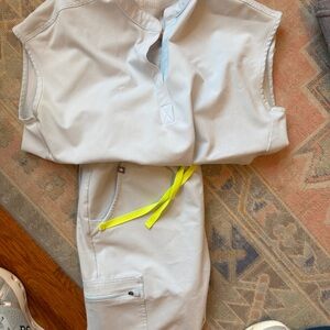 Figs Light Gray Scrub Set with Neon Yellow Drawstrings